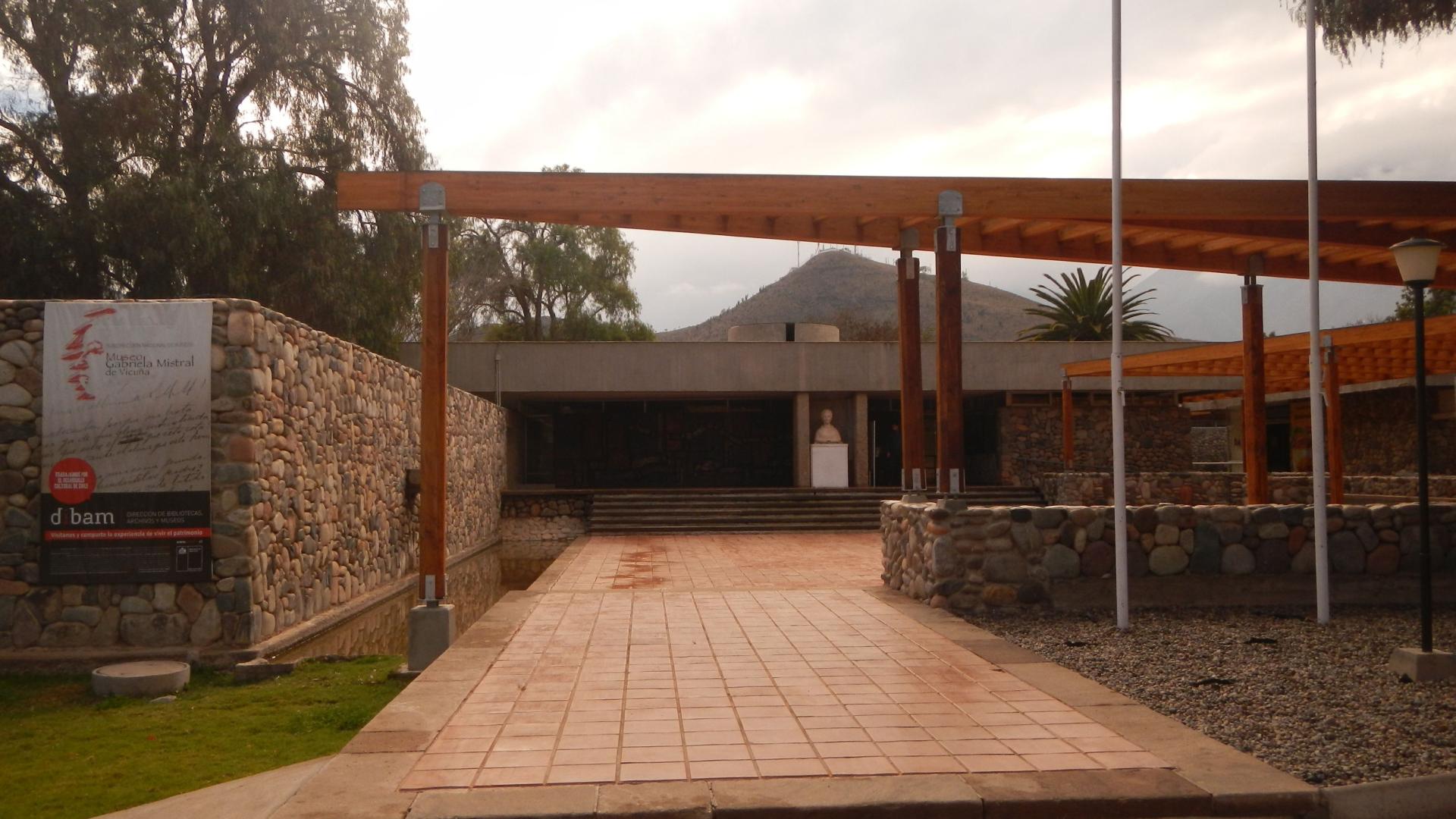 El Museo continúa cerrado a público, generando actividades en redes sociales.