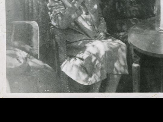 Mistral junto a Nelly Hernández en Vicuña, 1954