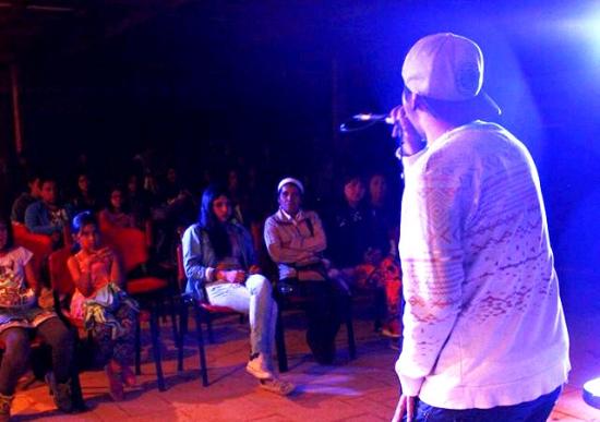 Exitosa presentación en vivo de "Rap Mistral".